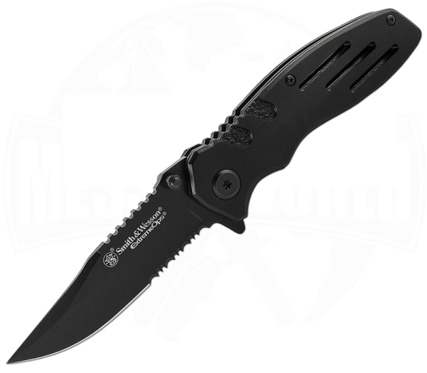 Smith & Wesson Extreme Ops Serrated
