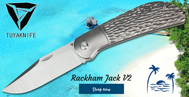 Tuya Knife Rackham Jack Messer vor einem Karibikhintergund