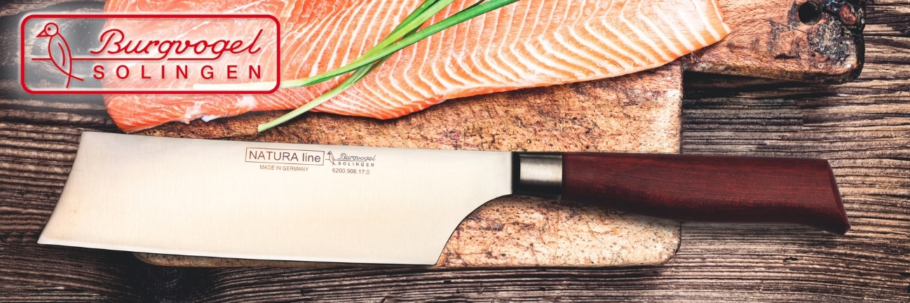 Burgvogel handgefertigtes natura Line Nakiri Messer auf Kochbrett